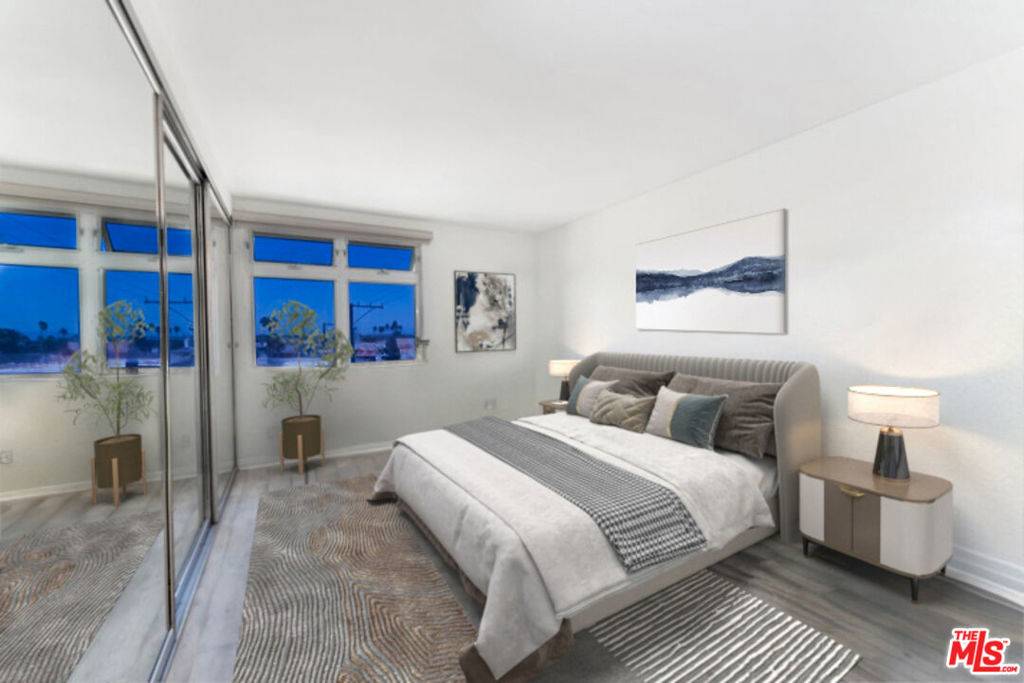 Santa Monica, CA 90403,900 Euclid ST #404