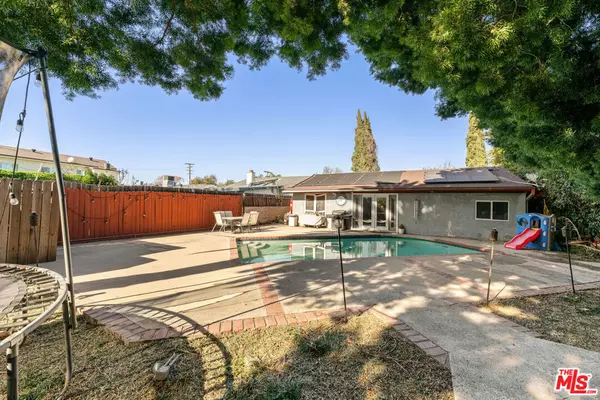 Van Nuys, CA 91405,14130 Hart ST