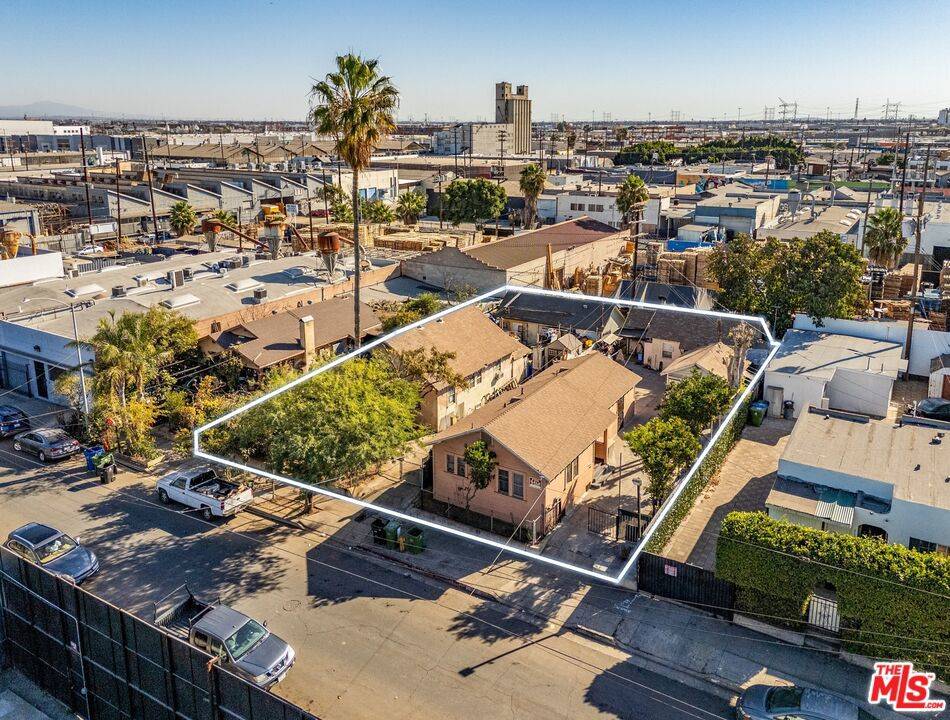 Los Angeles, CA 90023,3528 E Pico BLVD