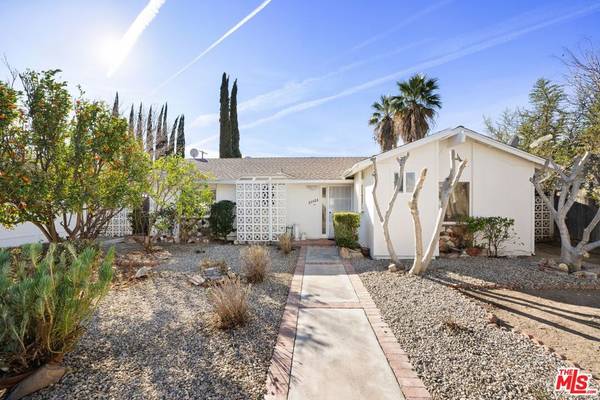 23522 Victory BLVD, Woodland Hills, CA 91367