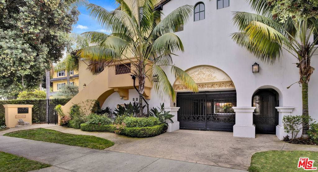 Santa Barbara, CA 93101,211 Bath ST