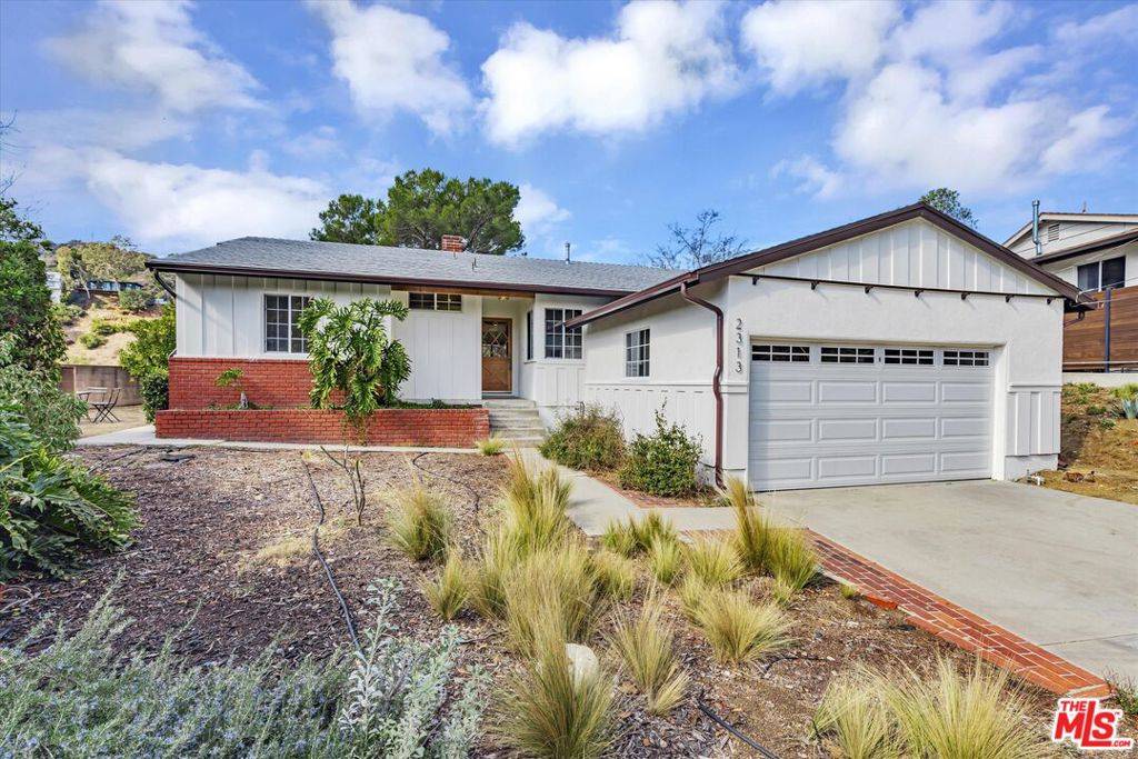 2313 Laurelmont PL, Los Angeles, CA 90046