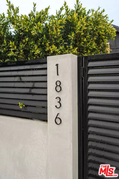 Los Angeles, CA 90035,1836 Hi Point ST