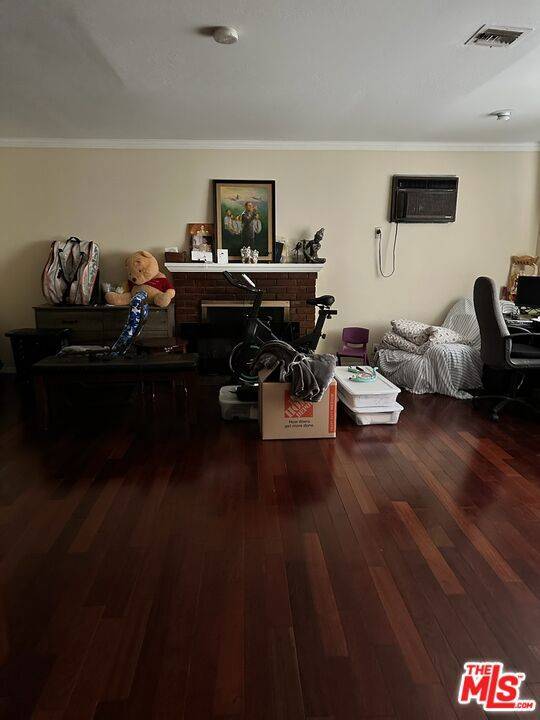 Sun Valley, CA 91352,9278 Kewen AVE