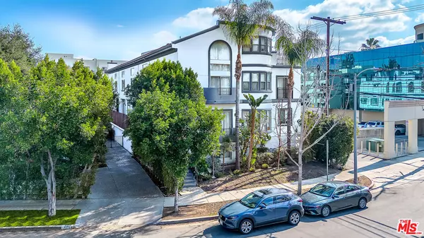 Sherman Oaks, CA 91423,4212 Greenbush AVE