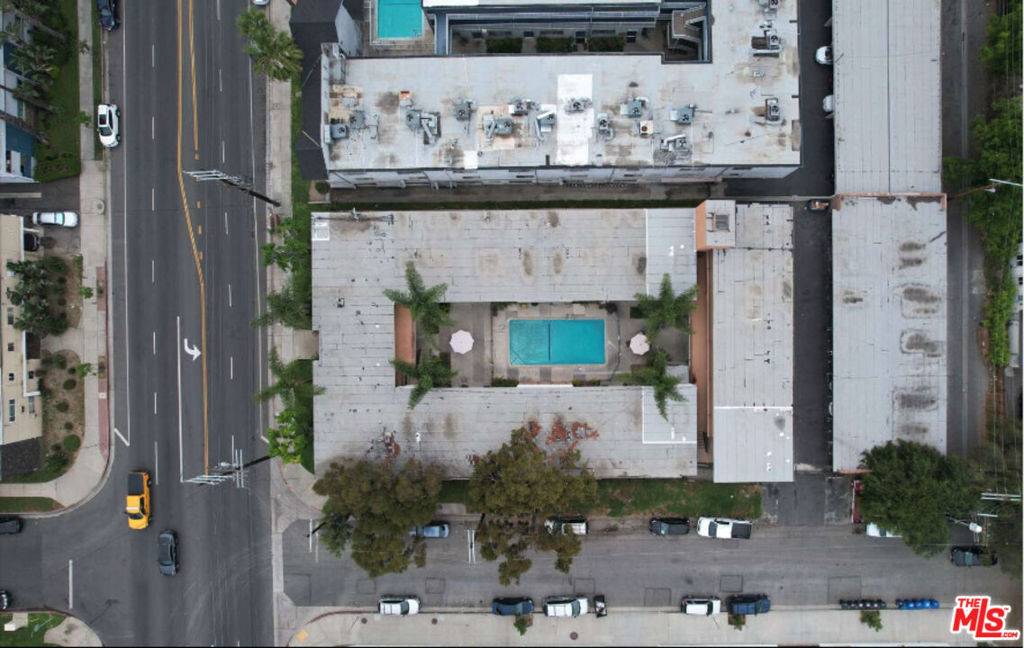 Van Nuys, CA 91406,15405 Vanowen ST
