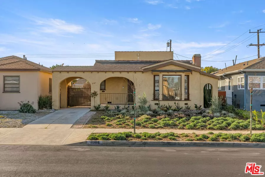 8905 S Wilton PL, Los Angeles, CA 90047