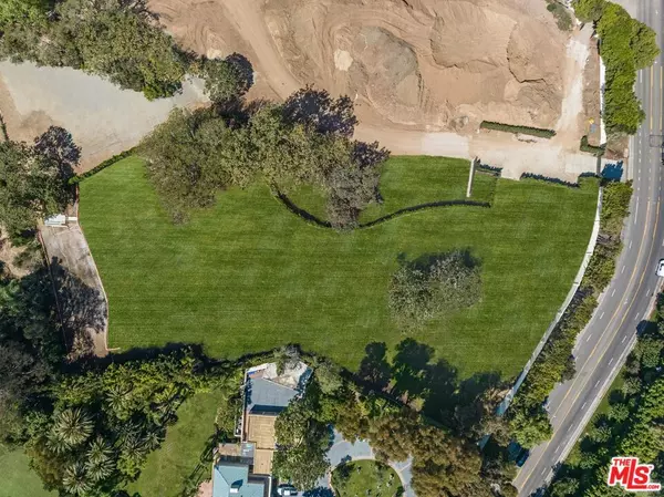 Los Angeles, CA 90077,150 S Carolwood DR