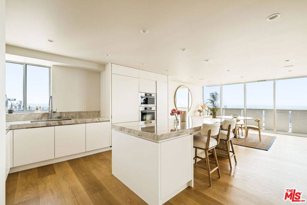 8787 Shoreham DR #705, West Hollywood, CA 90069