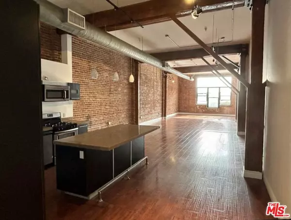 652 Mateo ST #207, Los Angeles, CA 90021