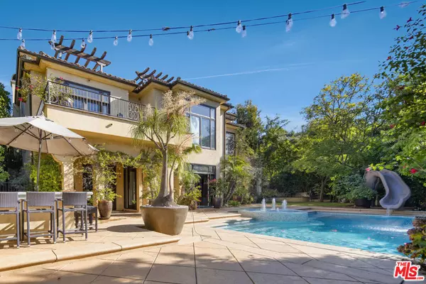 Los Angeles, CA 90077,2157 Ravensfield LN