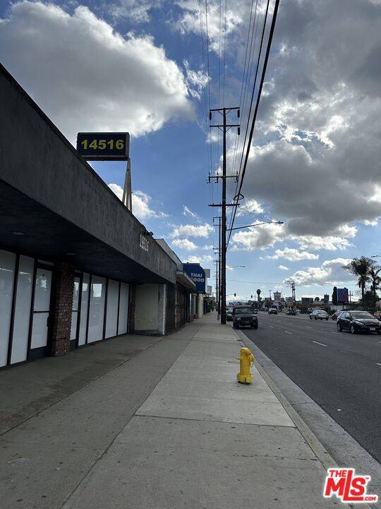 Gardena, CA 90249,14516 Crenshaw BLVD