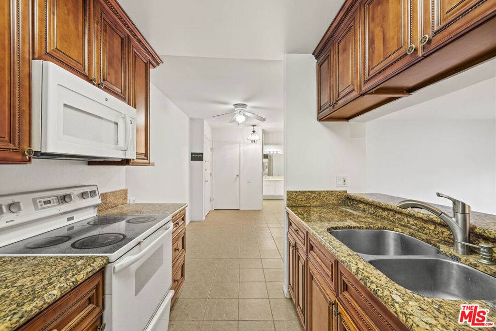 5460 White Oak AVE #A318, Encino, CA 91316