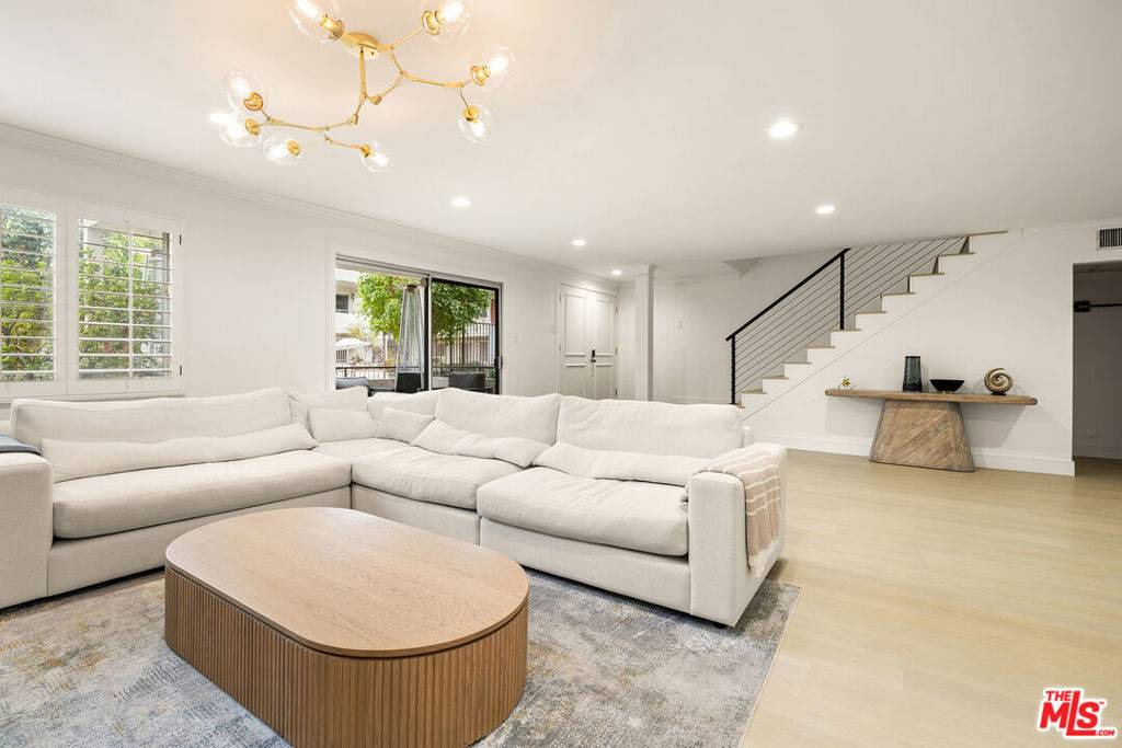 Encino, CA 91316,5315 Yarmouth AVE #104