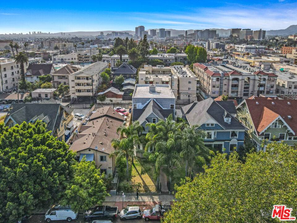 Los Angeles, CA 90017,819 Beacon AVE
