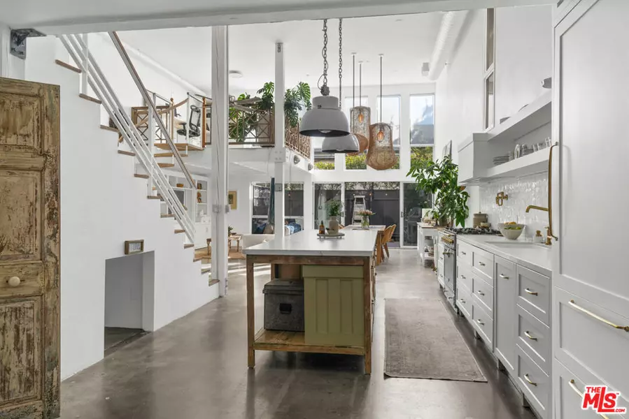 4215 Glencoe AVE #116, Marina Del Rey, CA 90292