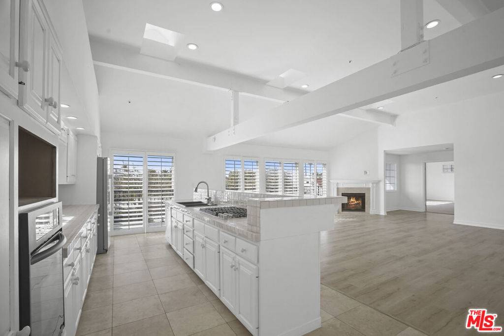 Malibu, CA 90265,31763 Cottontail LN