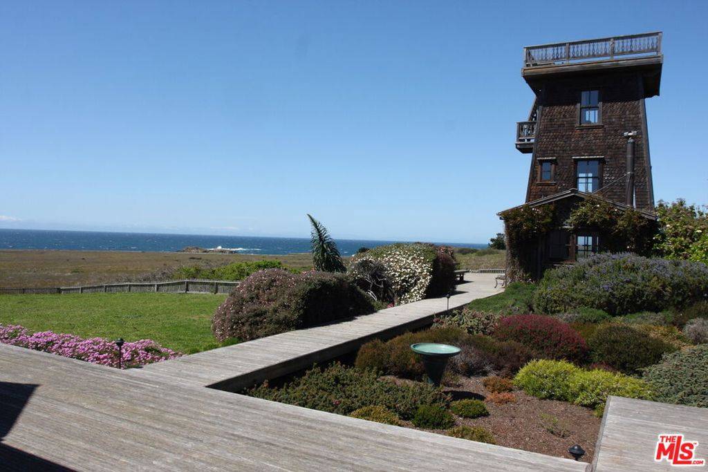 Mendocino, CA 95460,45340 Little Lake ST #A