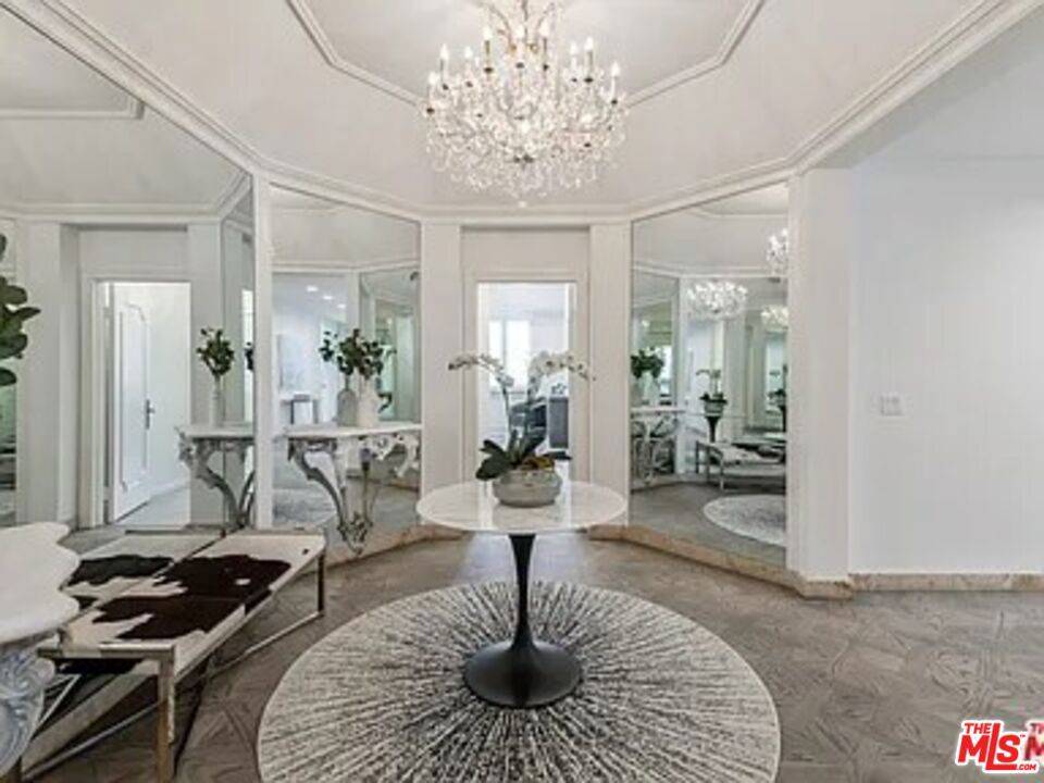 Los Angeles, CA 90067,10106 Empyrean WAY #302