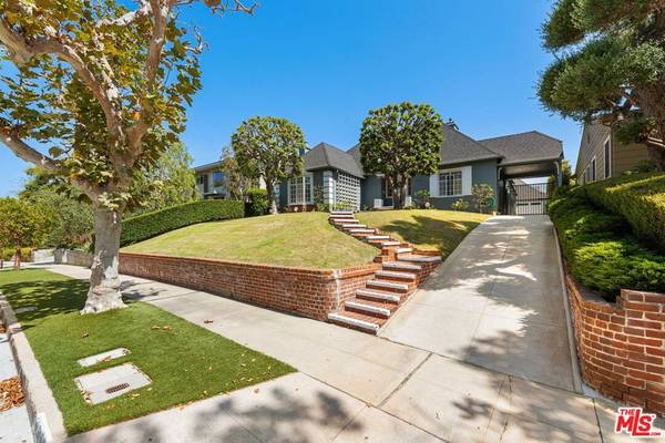 Los Angeles, CA 90064,2752 Club DR