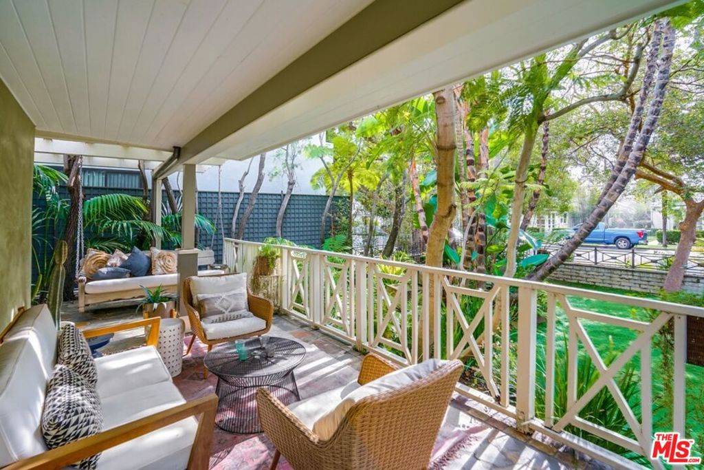 Santa Monica, CA 90403,815 3rd ST