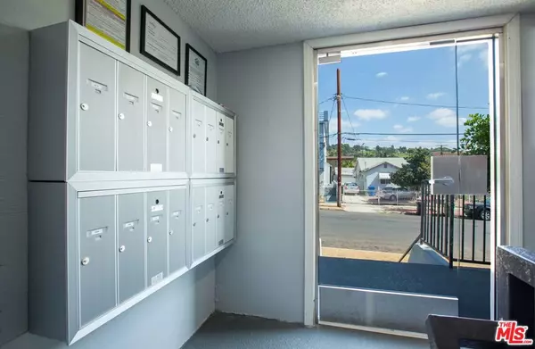 Los Angeles, CA 90065,3232 W Avenue 32