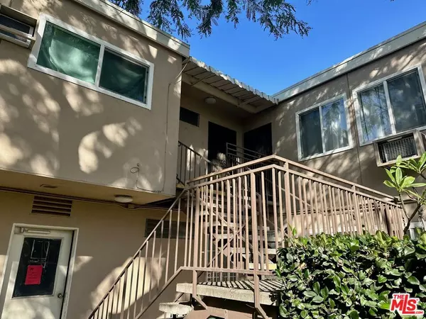 North Hollywood, CA 91605,7133 Coldwater Canyon AVE #14