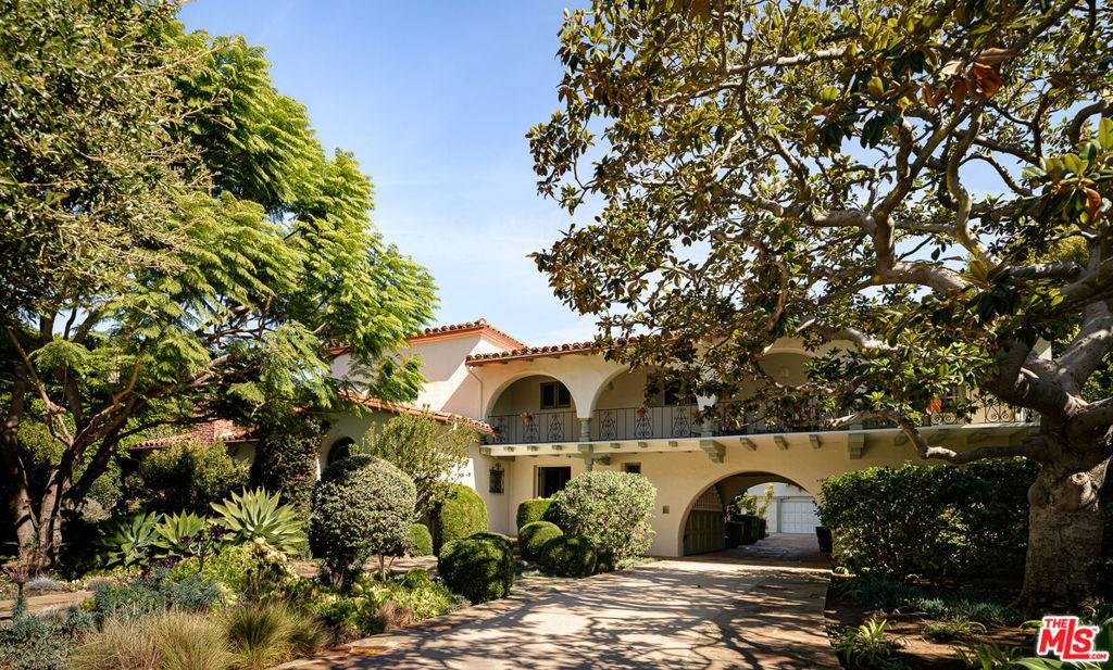 Pacific Palisades, CA 90272,1344 Monaco DR
