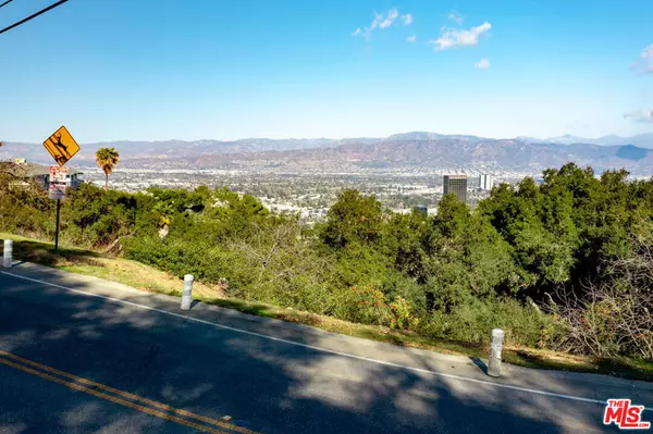 Studio City, CA 90046,7831 Mulholland