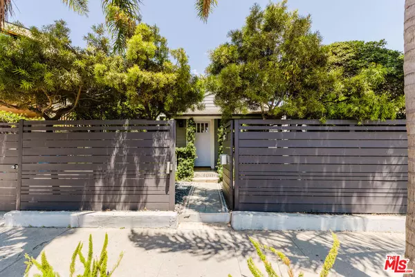 Venice, CA 90291,1016 Oakwood AVE