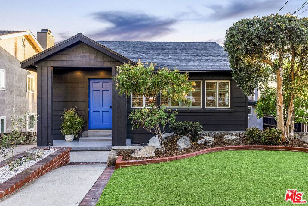 2938 Gertrude AVE, La Crescenta, CA 91214