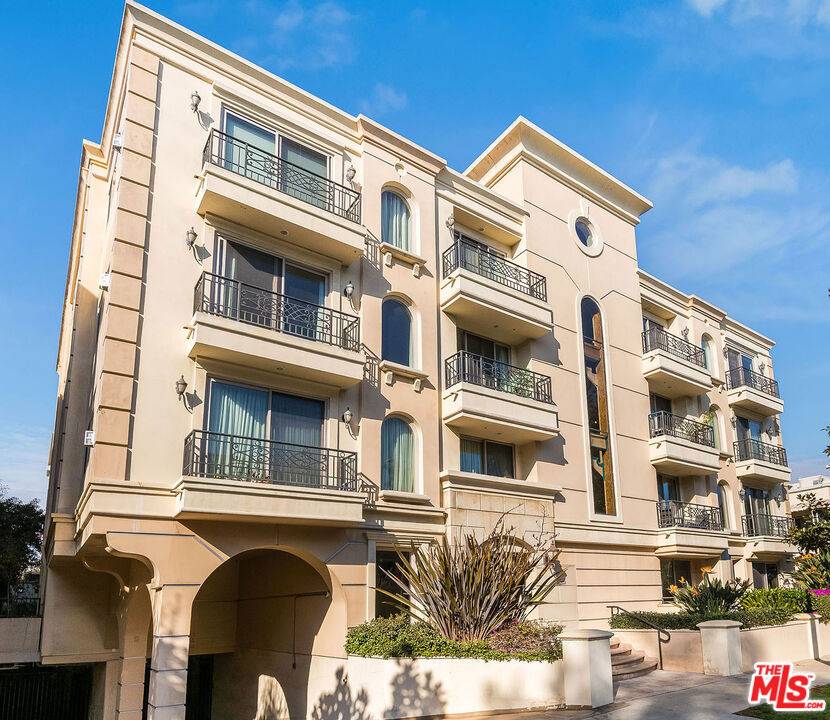 135 S Swall DR #204, Los Angeles, CA 90048