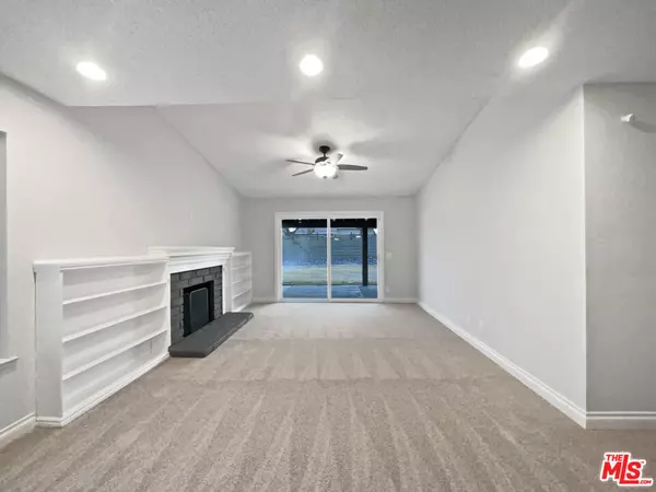 Lancaster, CA 93536,3124 Darkwood ST