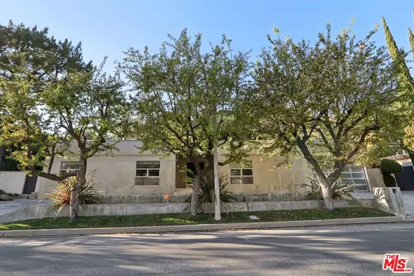 Los Angeles, CA 90077,15539 Hamner DR