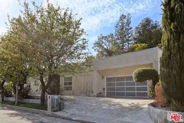 Los Angeles, CA 90077,15539 Hamner DR