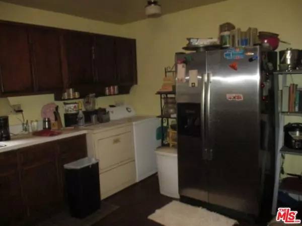 Los Angeles, CA 90016,2430 S Cochran AVE