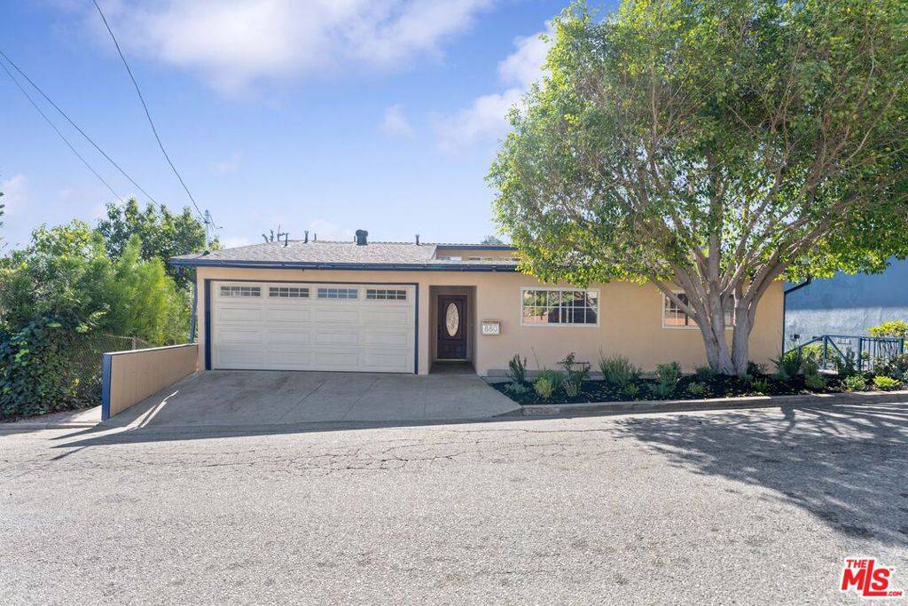 880 Oneonta DR, Los Angeles, CA 90065