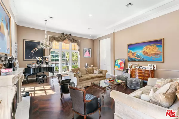 Beverly Hills, CA 90210,1118 San Ysidro DR