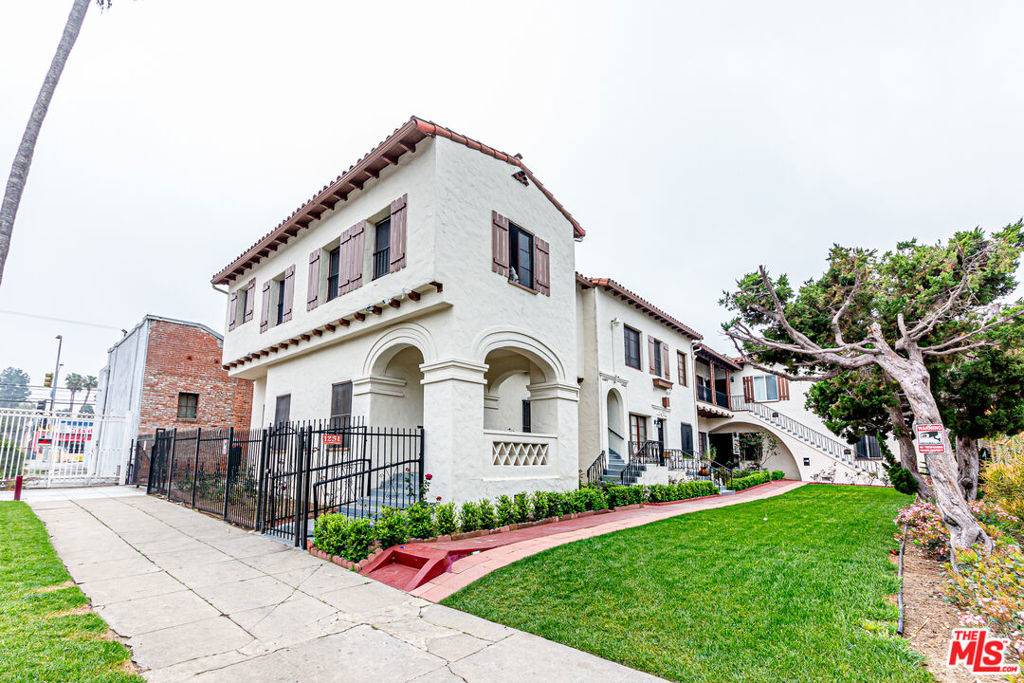 1251 S Wilton PL, Los Angeles, CA 90019