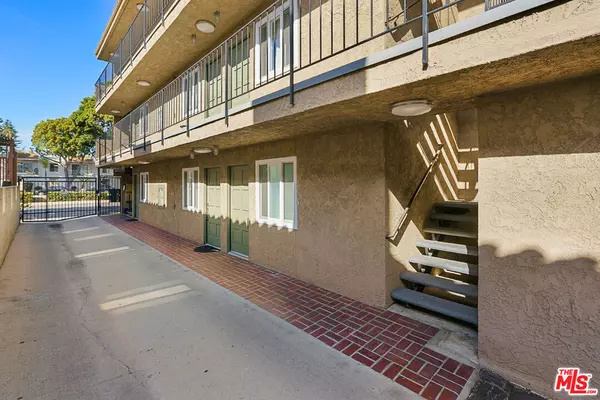 Los Angeles, CA 90066,11910 Venice BLVD