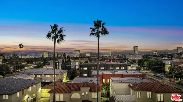 5864 Saturn ST, Los Angeles, CA 90019