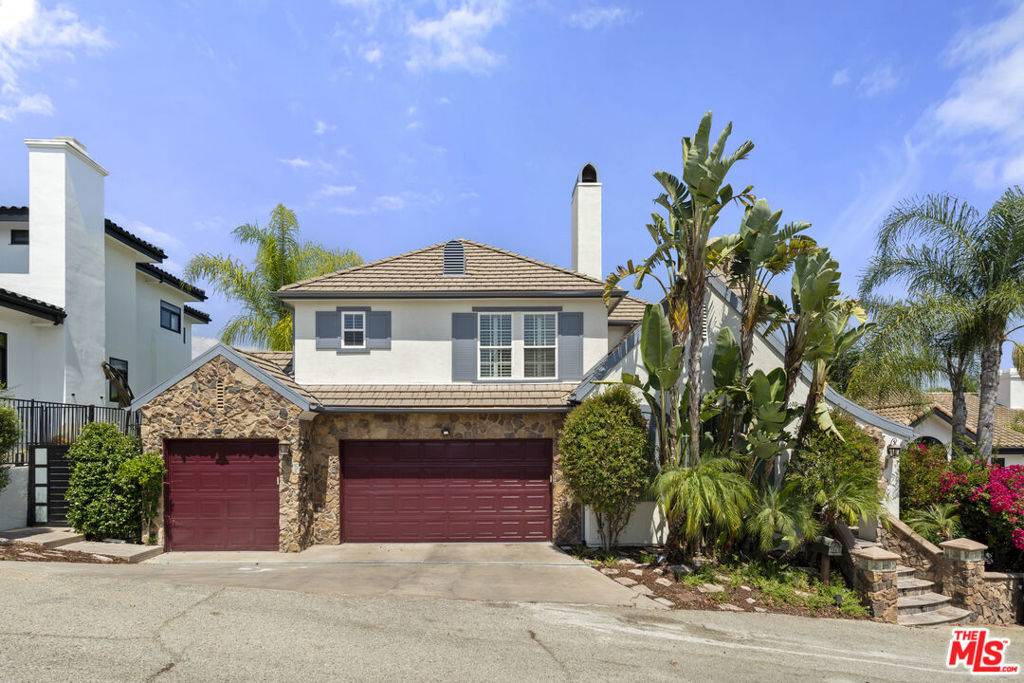 Woodland Hills, CA 91364,21615 Medina Estates DR