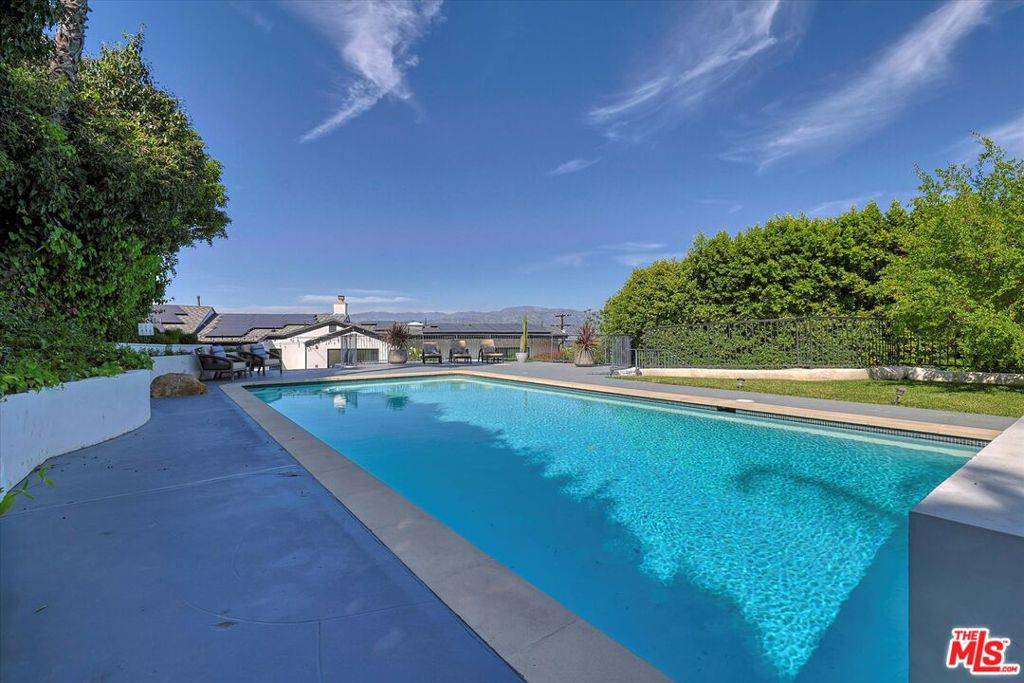 3712 Berry DR, Studio City, CA 91604
