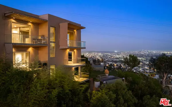 1600 Viewmont DR, Los Angeles, CA 90069