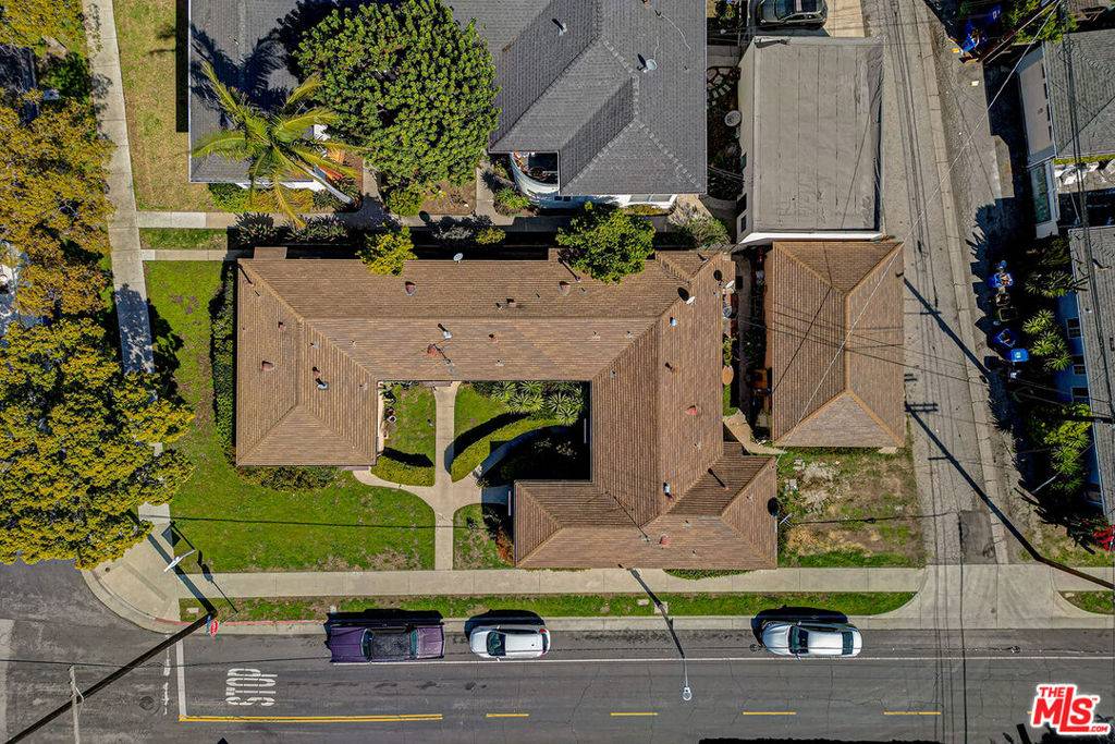 Los Angeles, CA 90035,8767 Airdrome ST