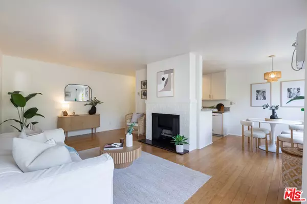 Los Angeles, CA 90025,12030 Rochester AVE #209
