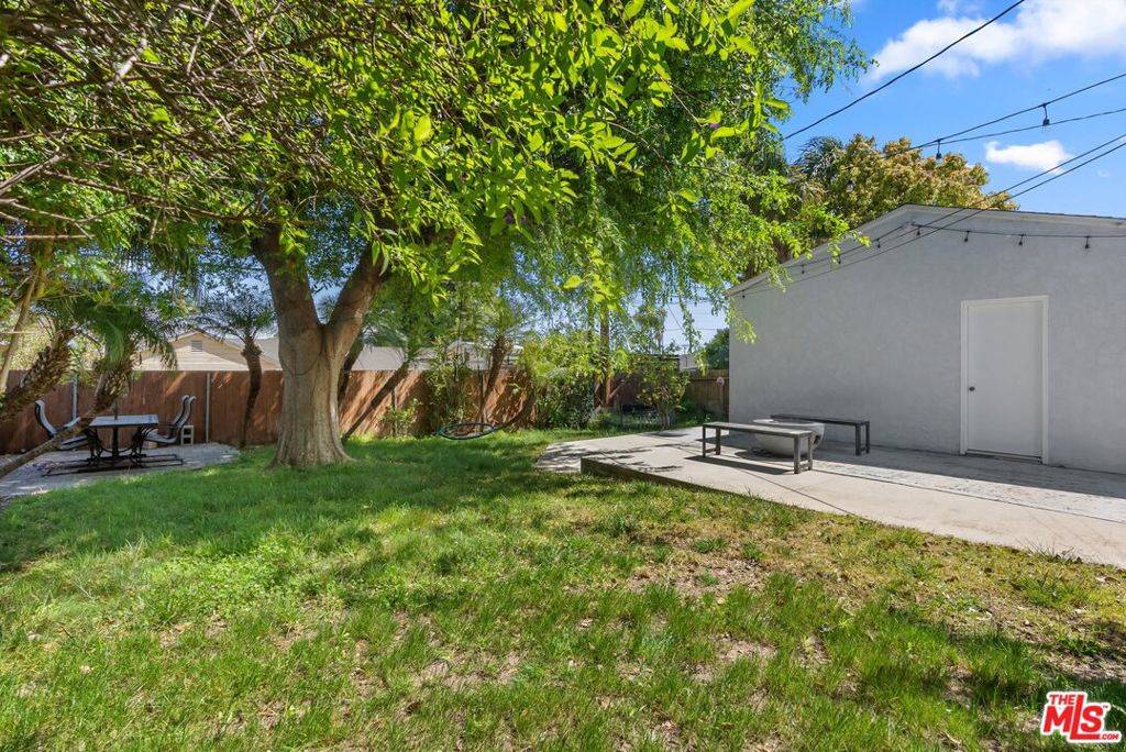 Los Angeles, CA 90045,8420 Bleriot AVE