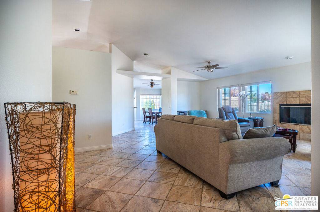 Palm Springs, CA 92264,1321 Crystal CT