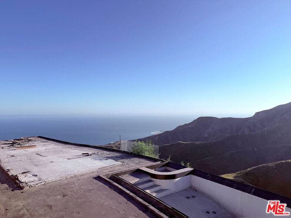 2401 Rambla Pacifico ST, Malibu, CA 90265