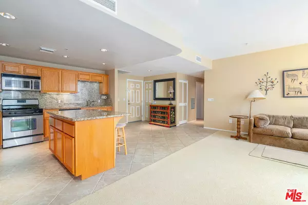 13200 Pacific #207, Playa Vista, CA 90094